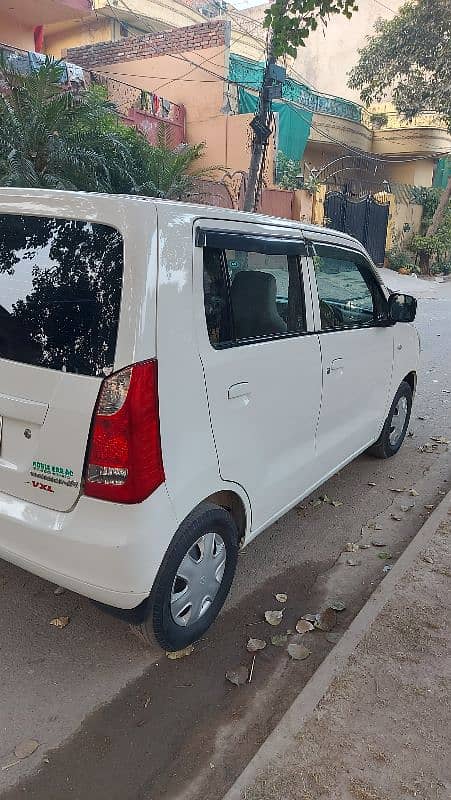 Suzuki Wagon R 2016 4