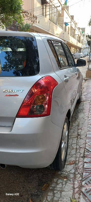 Suzuki Swift 2019 available for urgent sale. 4