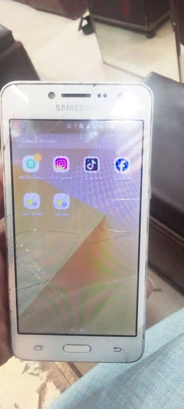 I want to sell my cell phone Samsung grand prime plus urgent sale 1