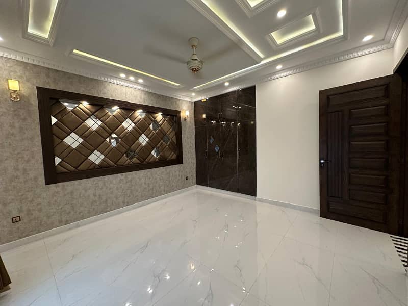 10 MARLA LUXURY BRAND NEW HOUSE NEAR PARK MASJID FOR SALE IN BAHRIA TOWN LAHORE 9