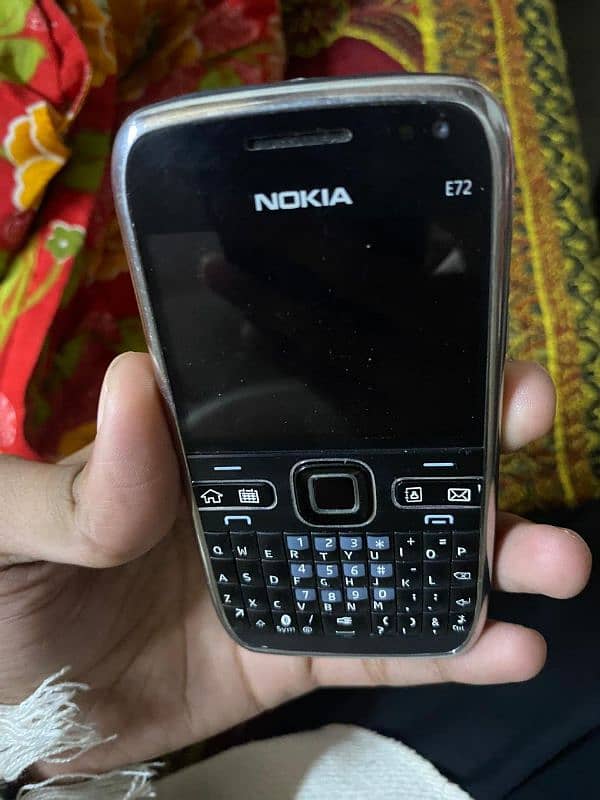 nokia E72 9