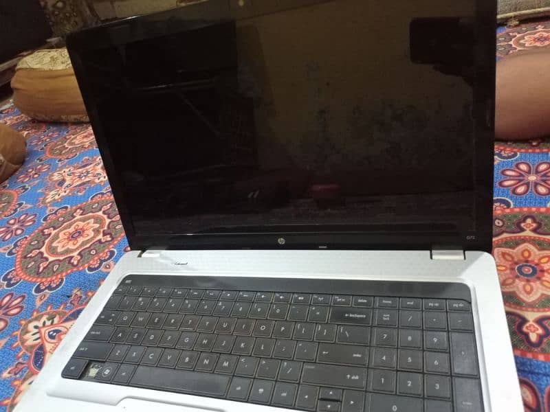 HP laptop 8