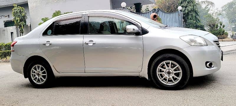 Toyota Belta 2009 5