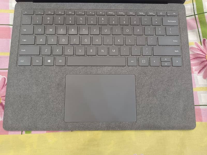 Microsoft Surface 3 Laptop Full HD display 5