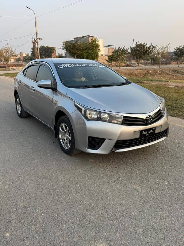 Toyota Corolla GLI 2015 16