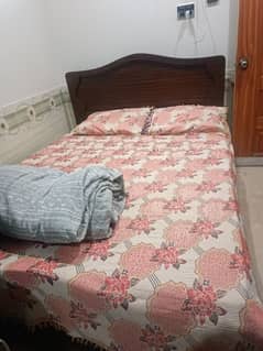 Queen size wooden bed with New Matress condition 10/9