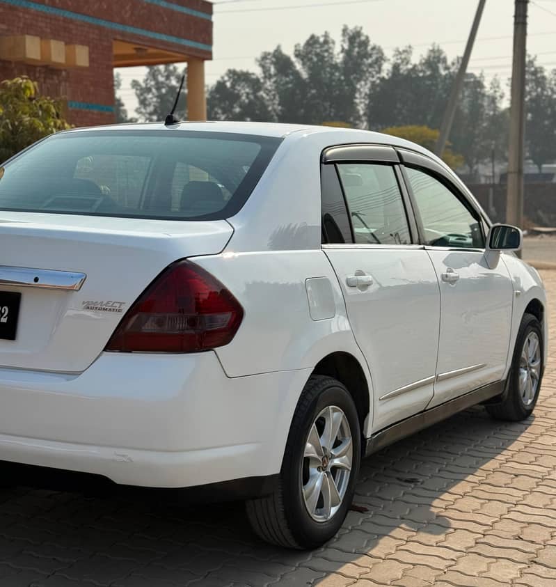 Nissan Tiida 2006 8