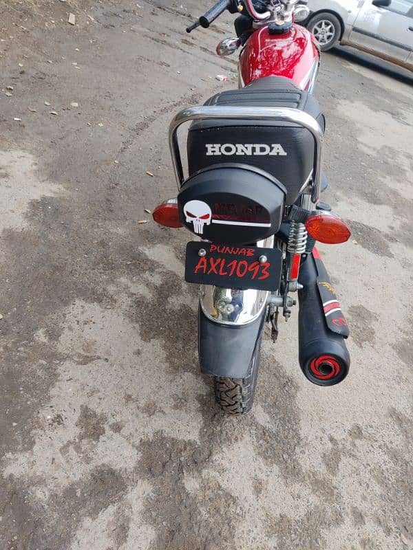 Honda 125 2023 better than 2024 2