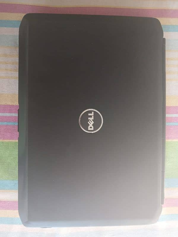 Dell Laptop 3