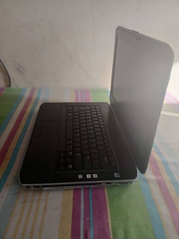 Dell Laptop 5