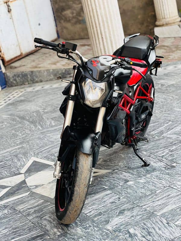 benelli TNT 150I 2