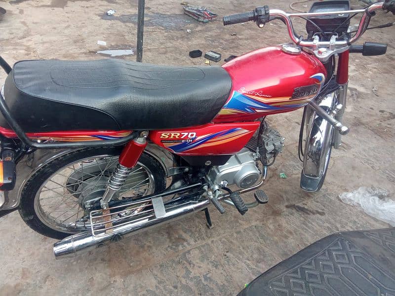 Hi Speed Motorcycle in used and Good Condition 2