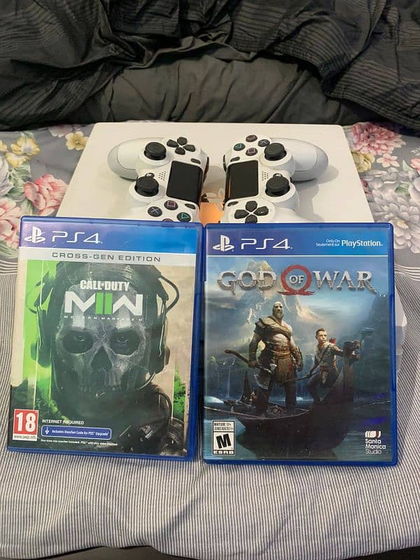 PS4 pro with 2 controller 5