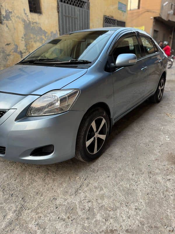 Toyota Belta 2015 3