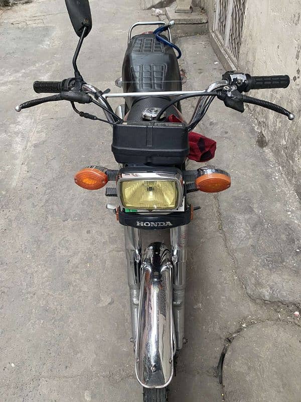 Selling honda 125 6