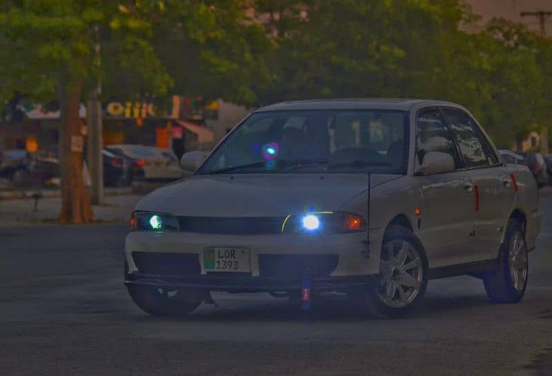 Mitsubishi Lancer 1993 2