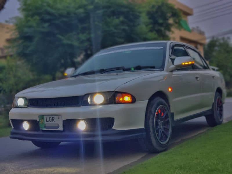 Mitsubishi Lancer 1993 14