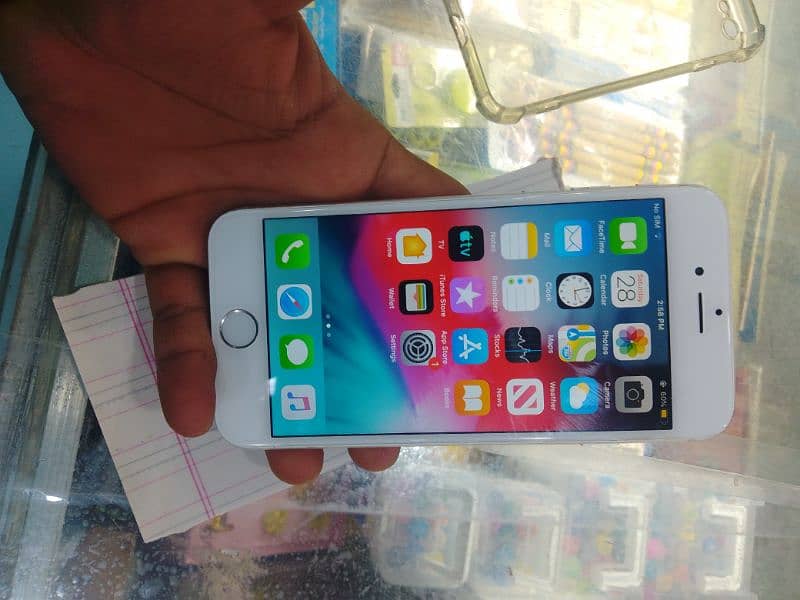 iphone 6 non pta 64 GB condition 10/10 0