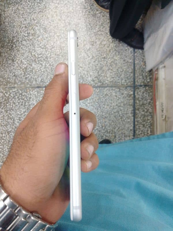 iphone 6 non pta 64 GB condition 10/10 3