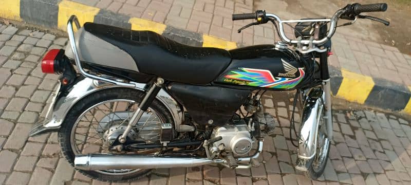 Honda CD 70cc 3