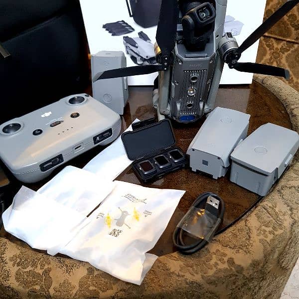 Dji Air 2 (Like new) Fly more combo 1