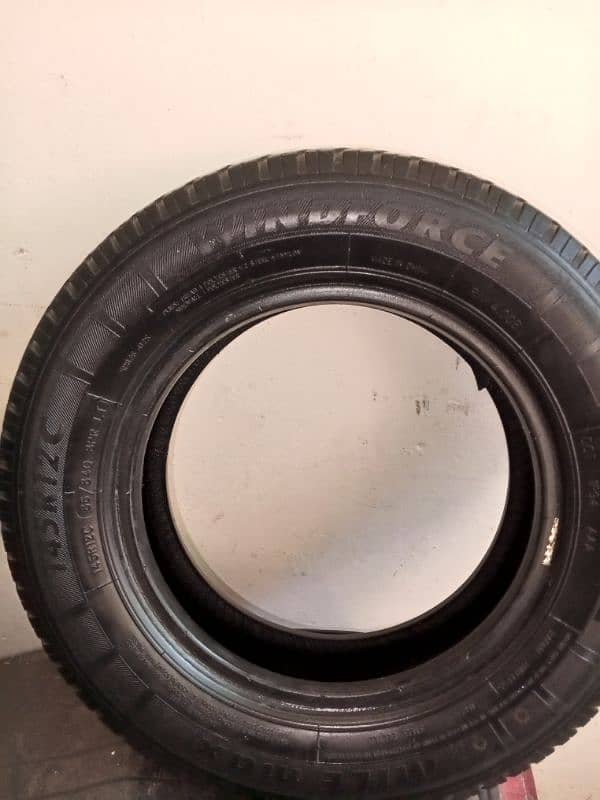 2 tyre Hain mehran ke 45 12 size 5