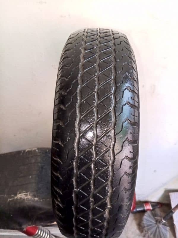 2 tyre Hain mehran ke 45 12 size 7