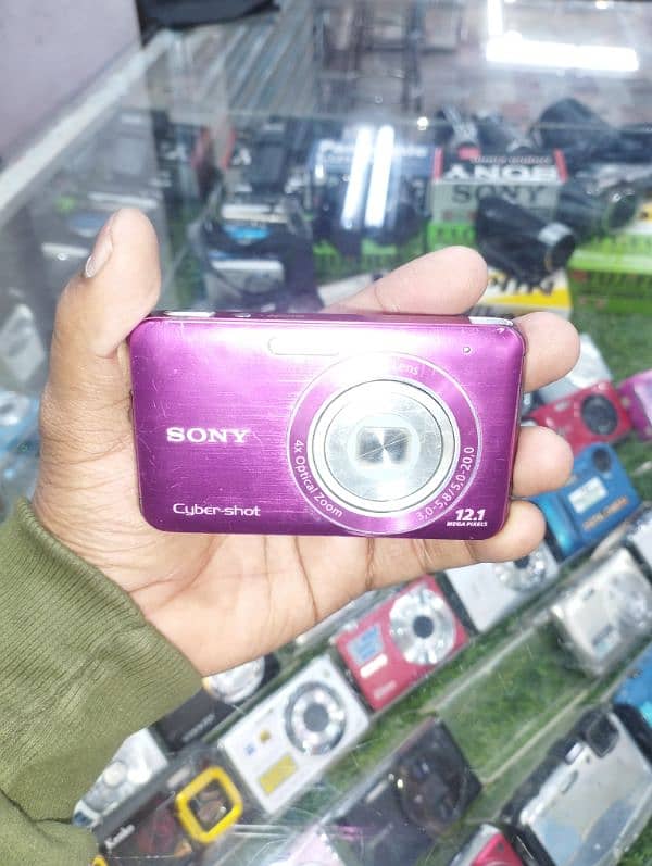 SONY DIGITAL POCKET CAMERA. . 2