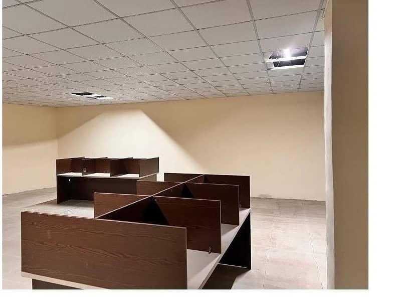 Area 1300 Sq Ft Corporate Office Available For Rent On Reasonable Rent Gulberg 3 Lahore 4