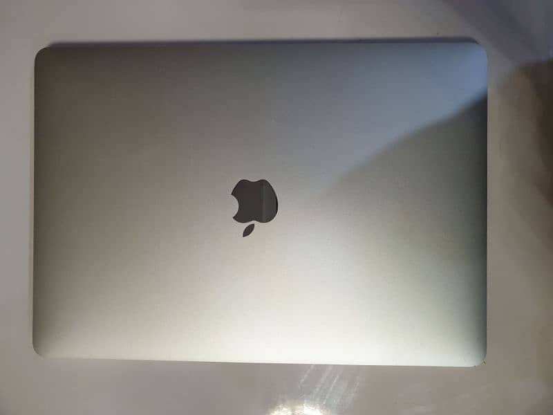 macbook pro 2017 13 inch 3