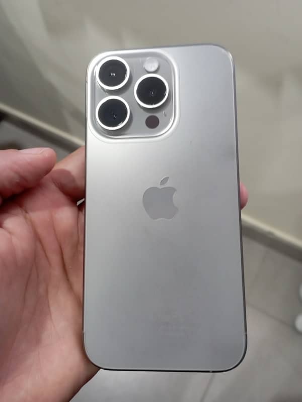 Iphone 15 Pro Natural Titanium 0