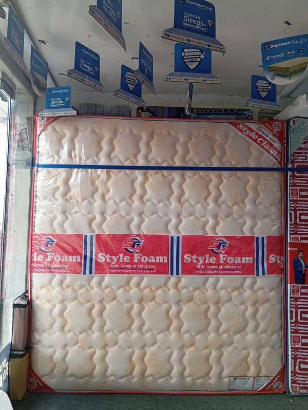 SINGLE/ DOUBLE/ SPRING MATTRESS AVAILABLE (YEAR END SALE) 7