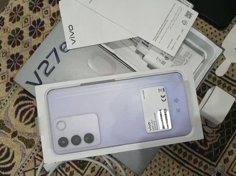 vivo v27e 8+8/256 gb for sale 1