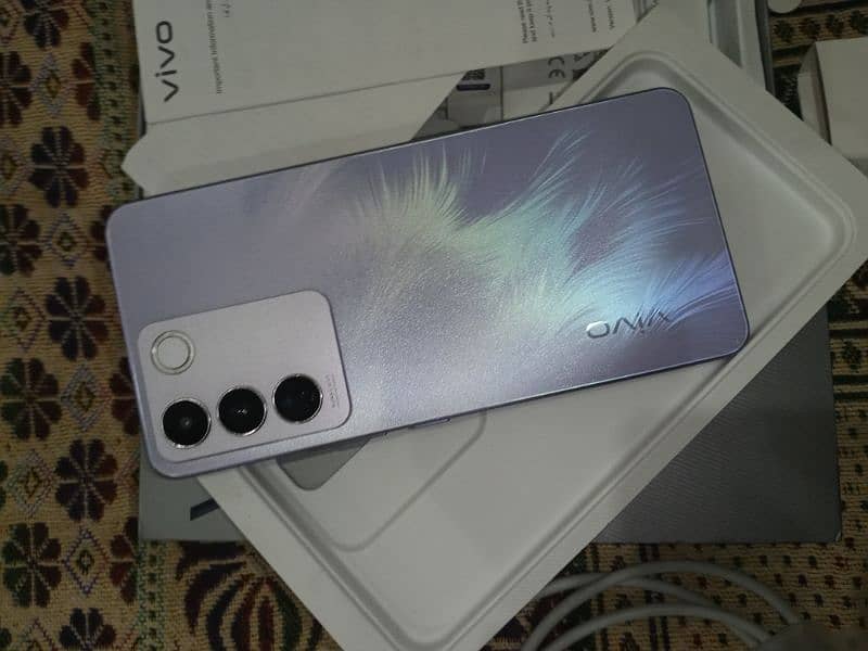 vivo v27e 8+8/256 gb for sale 2