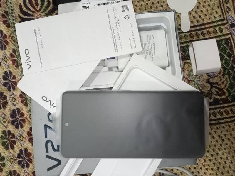 vivo v27e 8+8/256 gb for sale 3