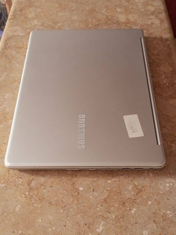 SAMSUNG Spin Book Core I7 6th 4