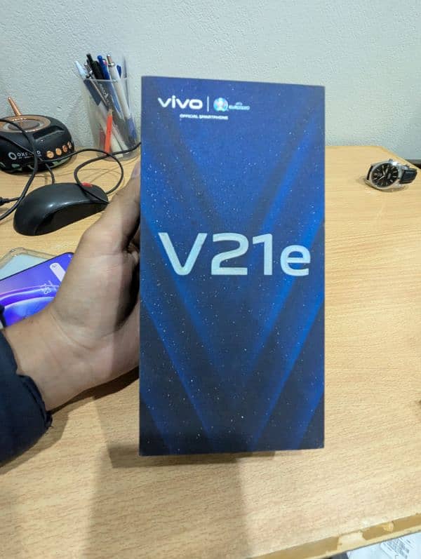 Vivo V21e 8