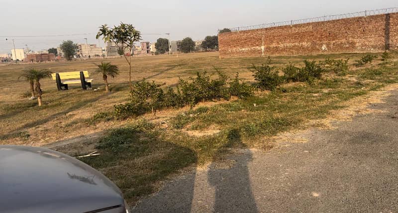 Al Rehman Phase 2 - Block O Residential Plot Sized 5 Marla Is Available 4