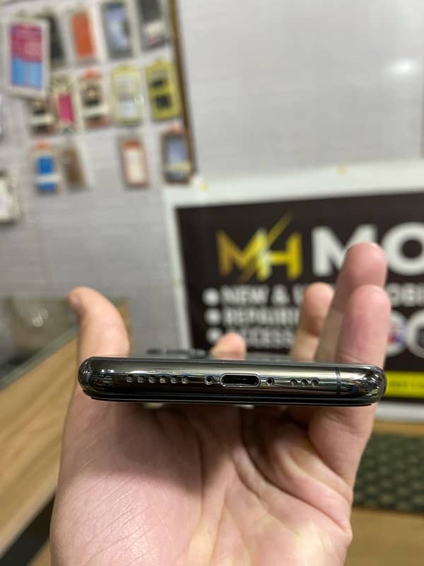 iphone 11 pro 64gb Factory unlock 1