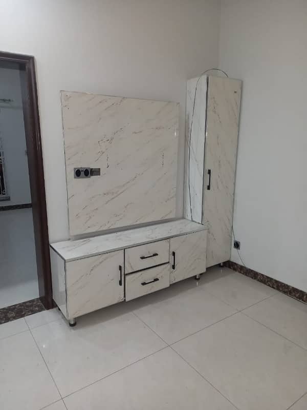 10 MARLA UPPER PORTION AVAILBLE FOR RENT IN MUHAFIZ TOWN PHASE 2 9