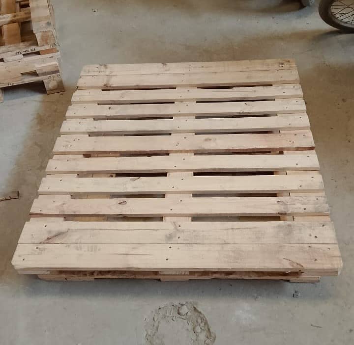 95 Rs per Kg Used Partal wood and Imported Raw Material Pallet1 3