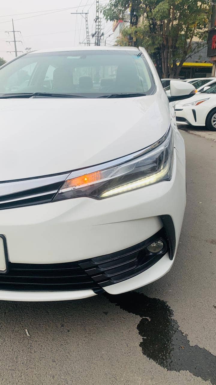 Toyota Corolla Altis Grande 2019 1