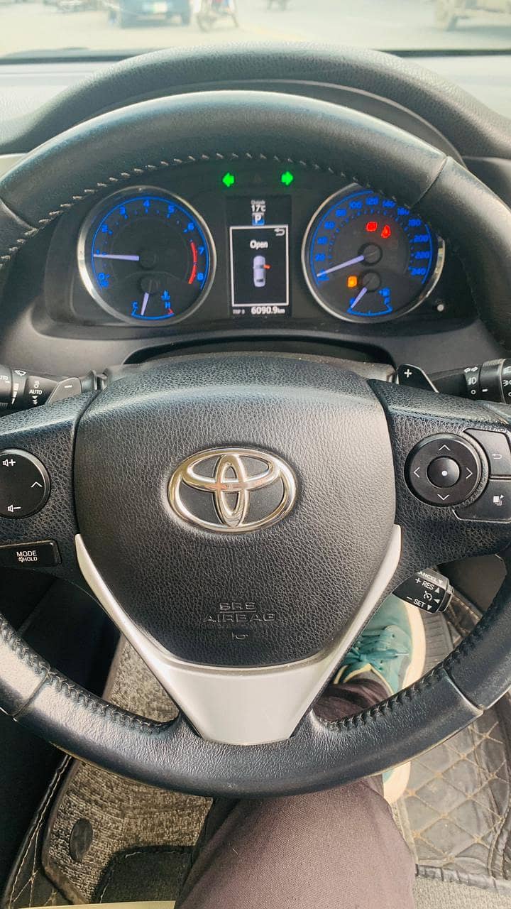 Toyota Corolla Altis Grande 2019 12