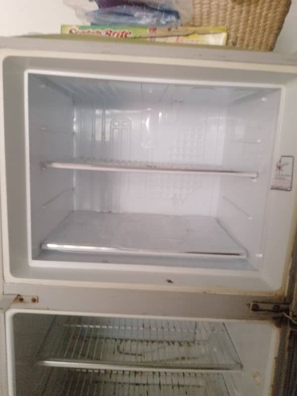 LOW PRICE DAWLANCE REFRIGERATOR URGENT SALE 6