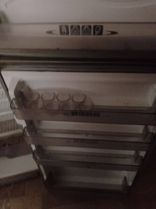 LOW PRICE DAWLANCE REFRIGERATOR URGENT SALE 7