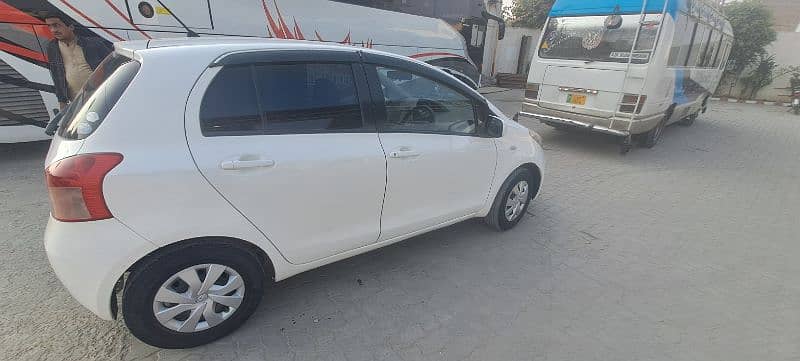 Toyota Vitz 2006-1300cc 3