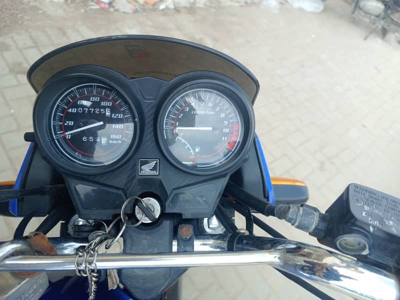 “Honda” CB 125F - Behtareen Performnce aur Style” 1