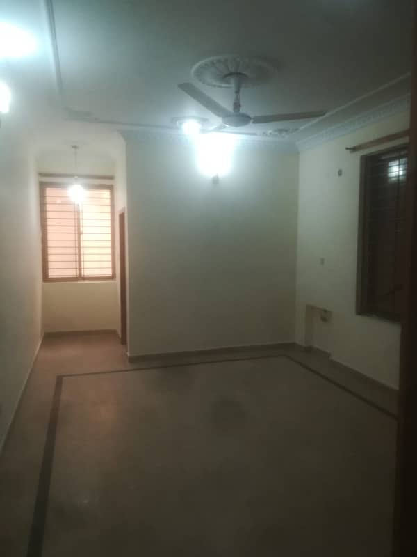 30x70 Upper Portion for Rent in G-14 1