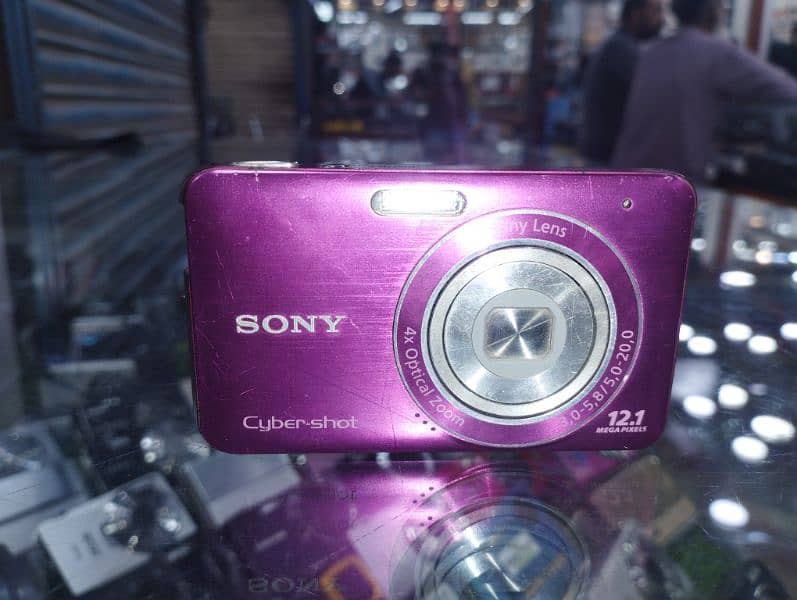 SONY DIGITAL POCKET CAMERA. . 3