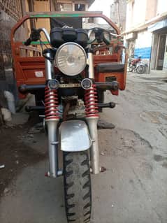 I am selling my new Asia loader rickshaw 150cc all ok